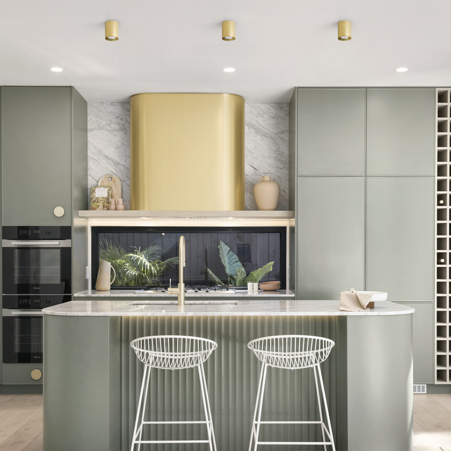 RENDL MANTOVA I stropná česaná mosadz 230V LED GU10 7W